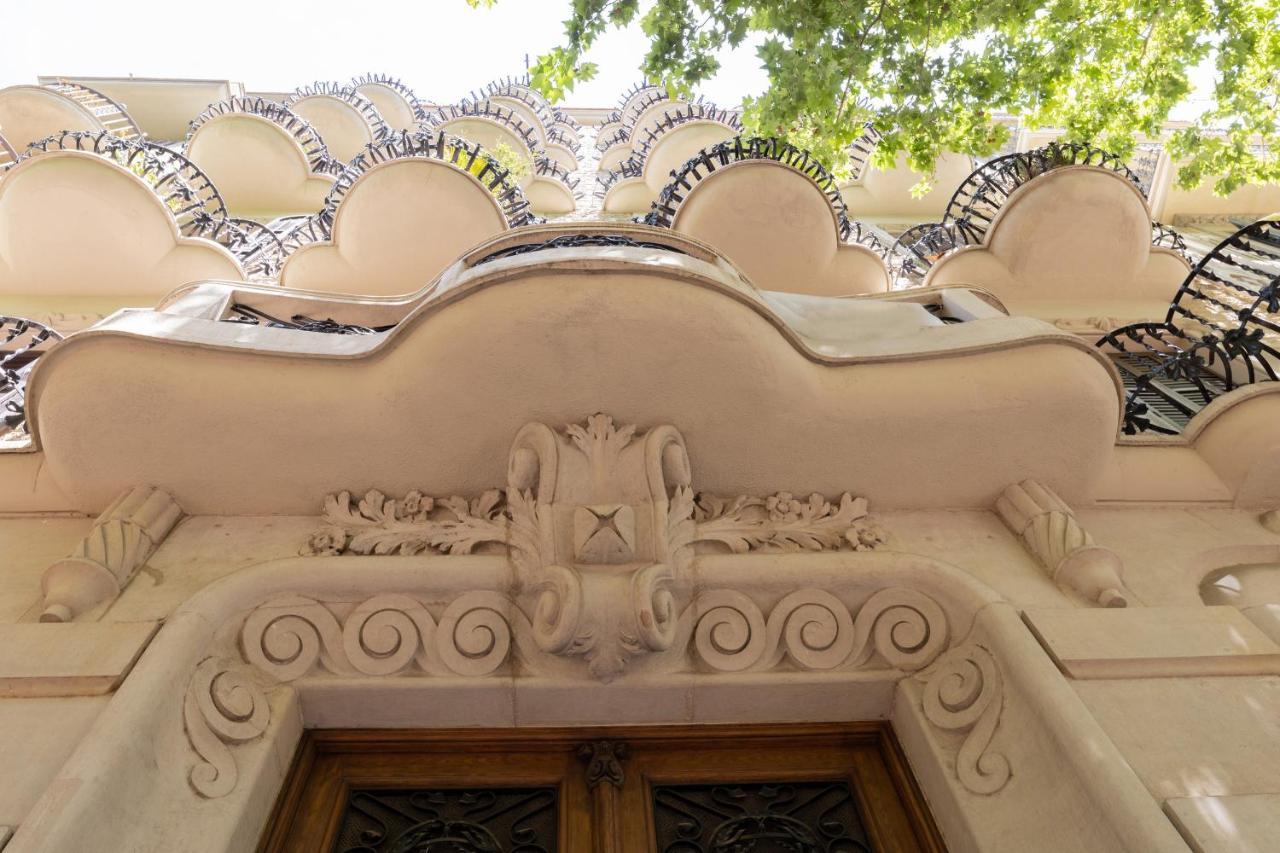 Aparteasy - Modernist Flat In Eixample Center Барселона Экстерьер фото