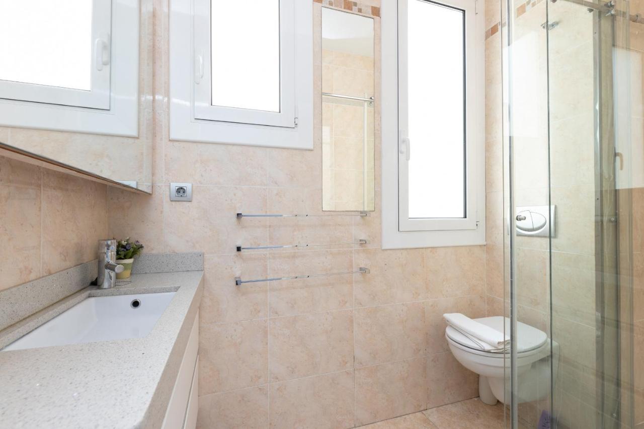 Aparteasy - Modernist Flat In Eixample Center Барселона Экстерьер фото