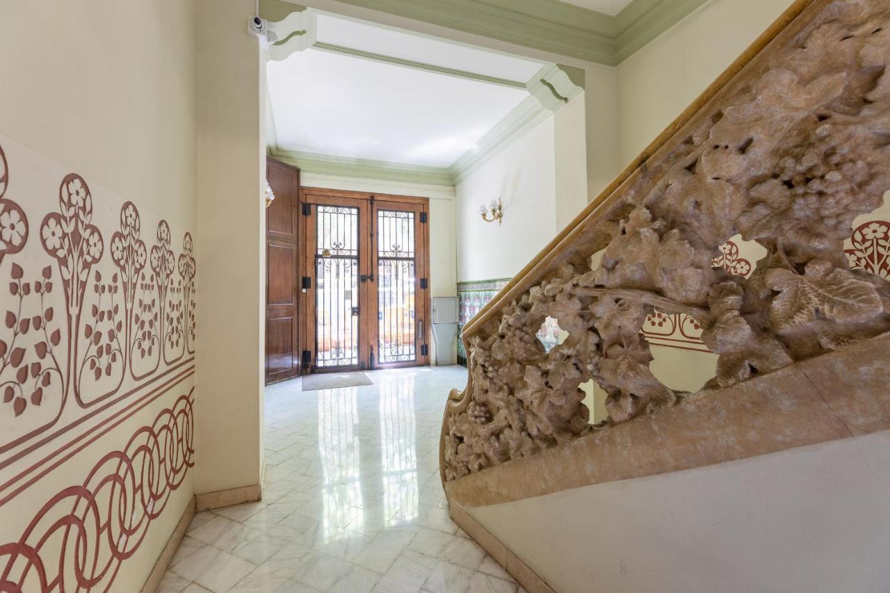 Aparteasy - Modernist Flat In Eixample Center Барселона Экстерьер фото